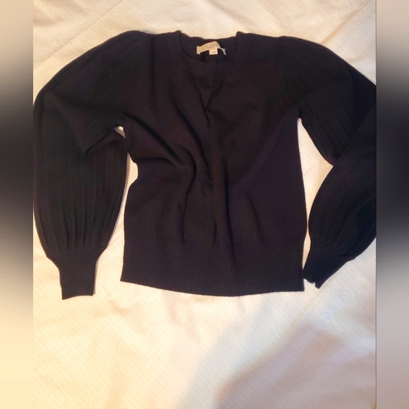 Lost Sweaters - Sweater